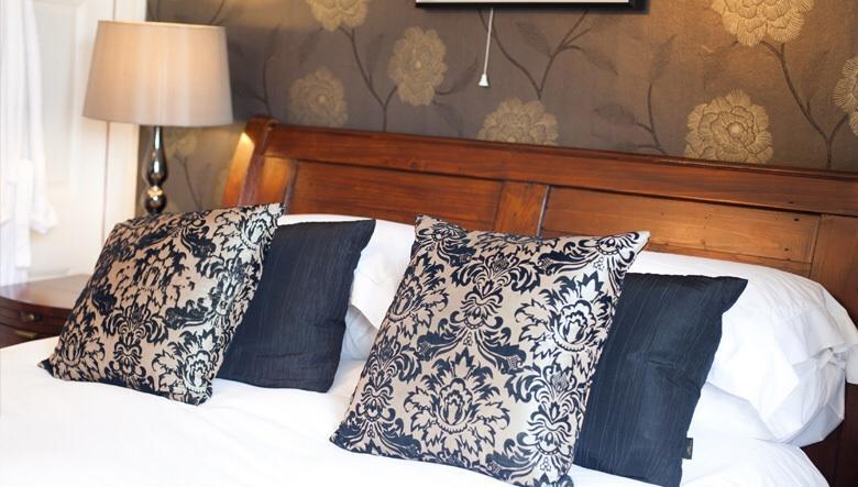 Willow Cottage B&B Yeadon ภายนอก รูปภาพ